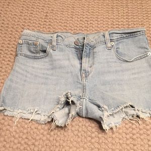 Levi’s cut off shorts